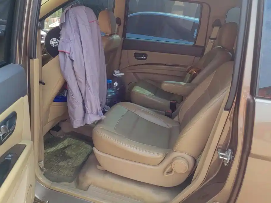 Wuling Hongguang — миниатюра 11