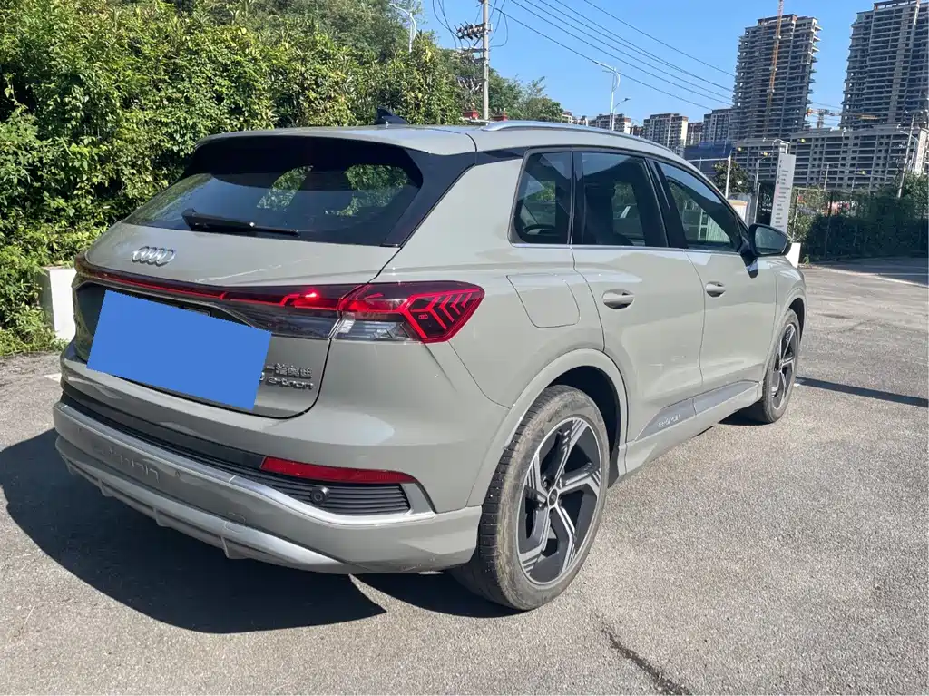 Audi Q4 e-tron — миниатюра 9