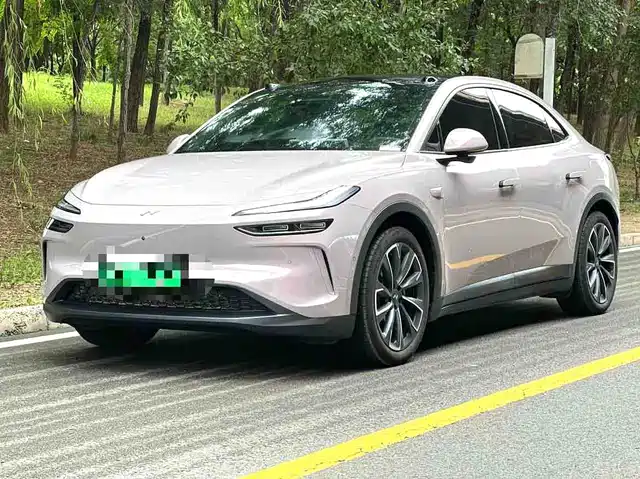 2025 Nio L60