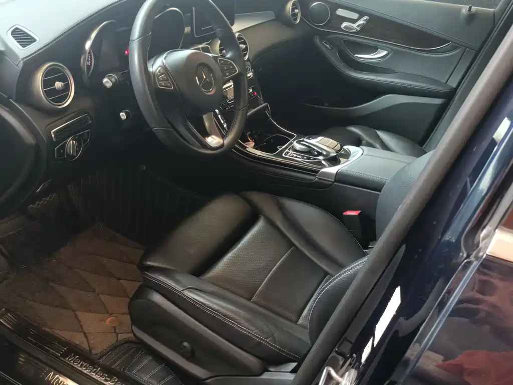 Mercedes-Benz GLC 2018 GLC 260 4MATIC