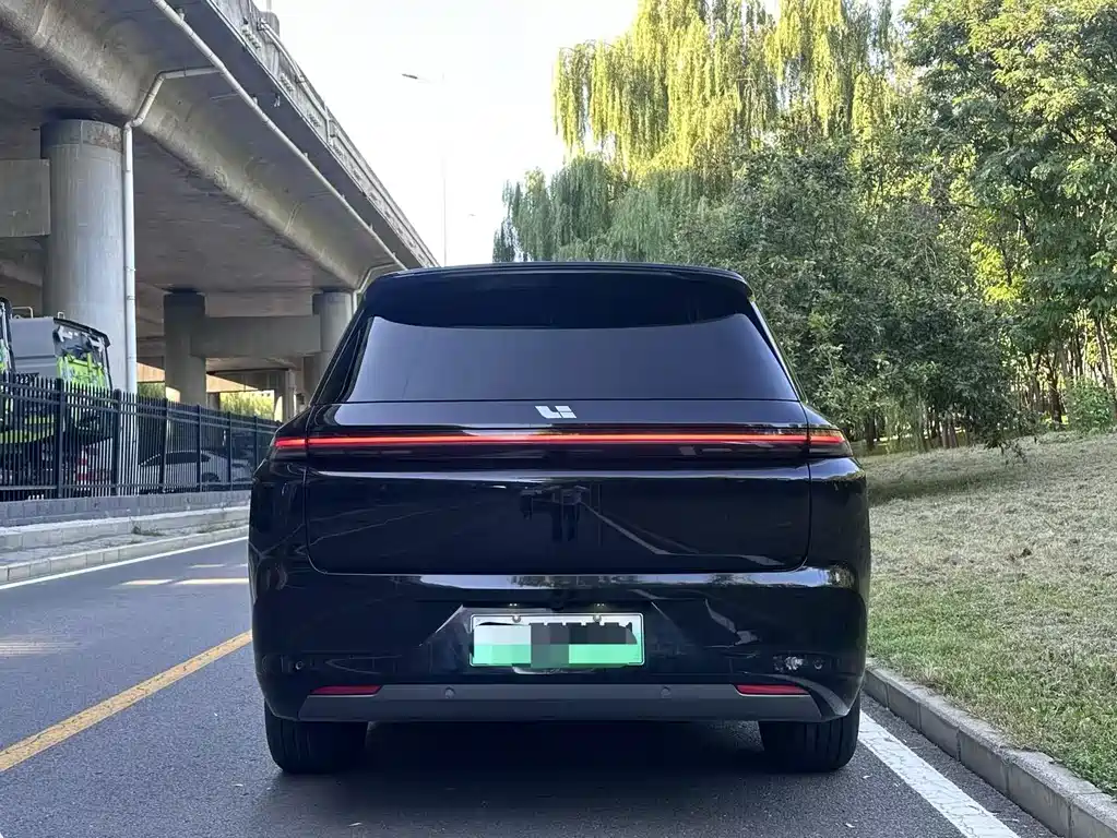 Li Auto Li L8 — миниатюра 5