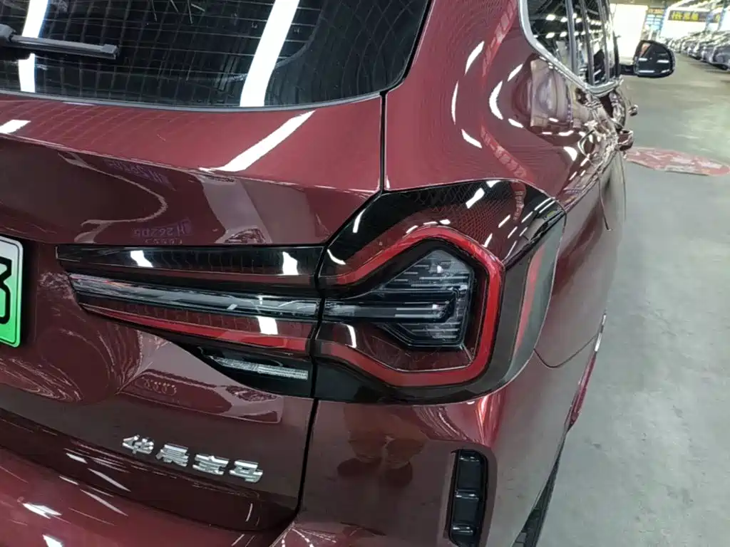 BMW iX3 — миниатюра 8