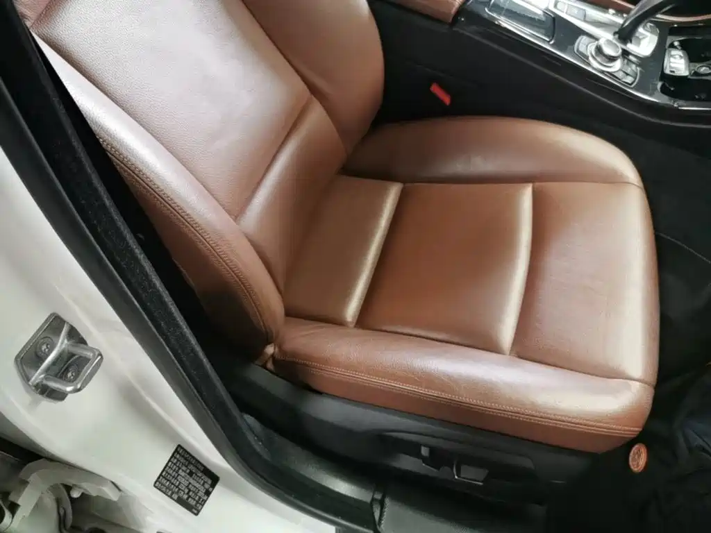 BMW 5 Series — миниатюра 25
