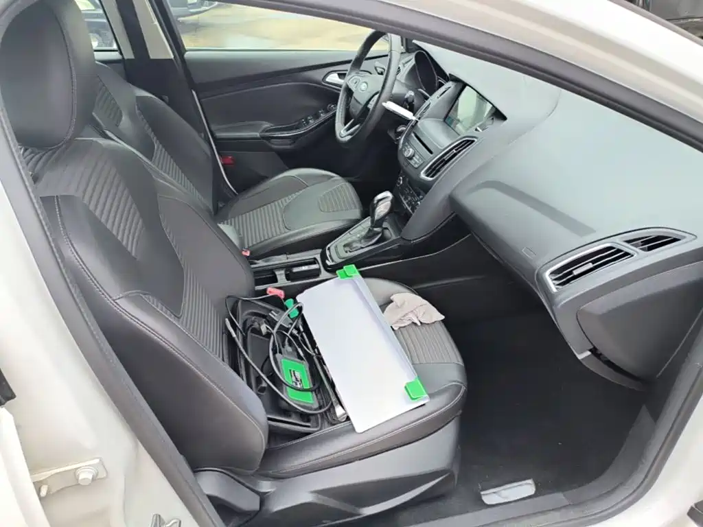 Ford Focus — миниатюра 25