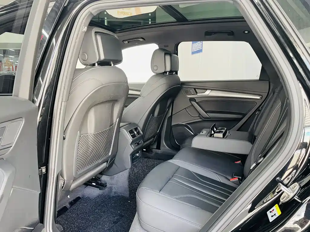 Audi Q5L 40T Luxury Dynamic Type, фото 10