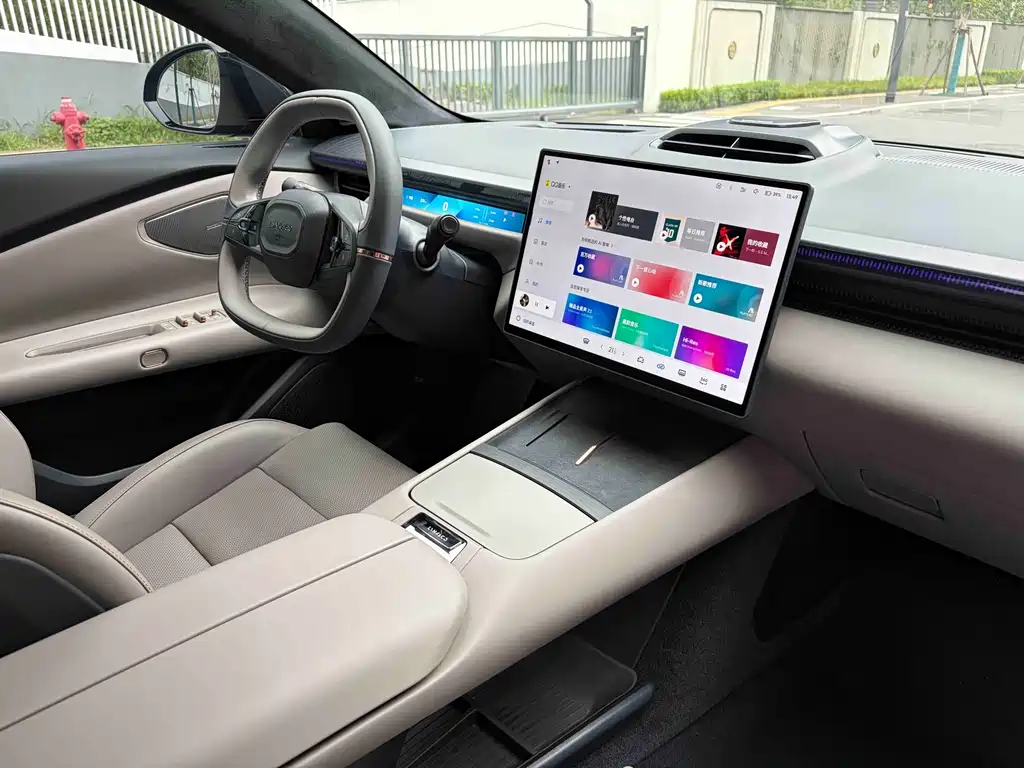 Lynk & Co Z10 — миниатюра 13