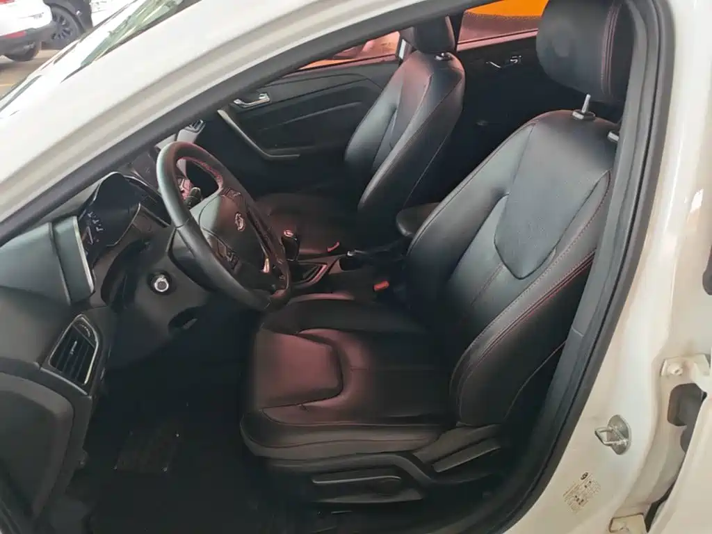 Chery Arrizo 5 — миниатюра 15
