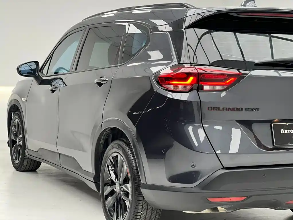 Chevrolet Volando — миниатюра 7