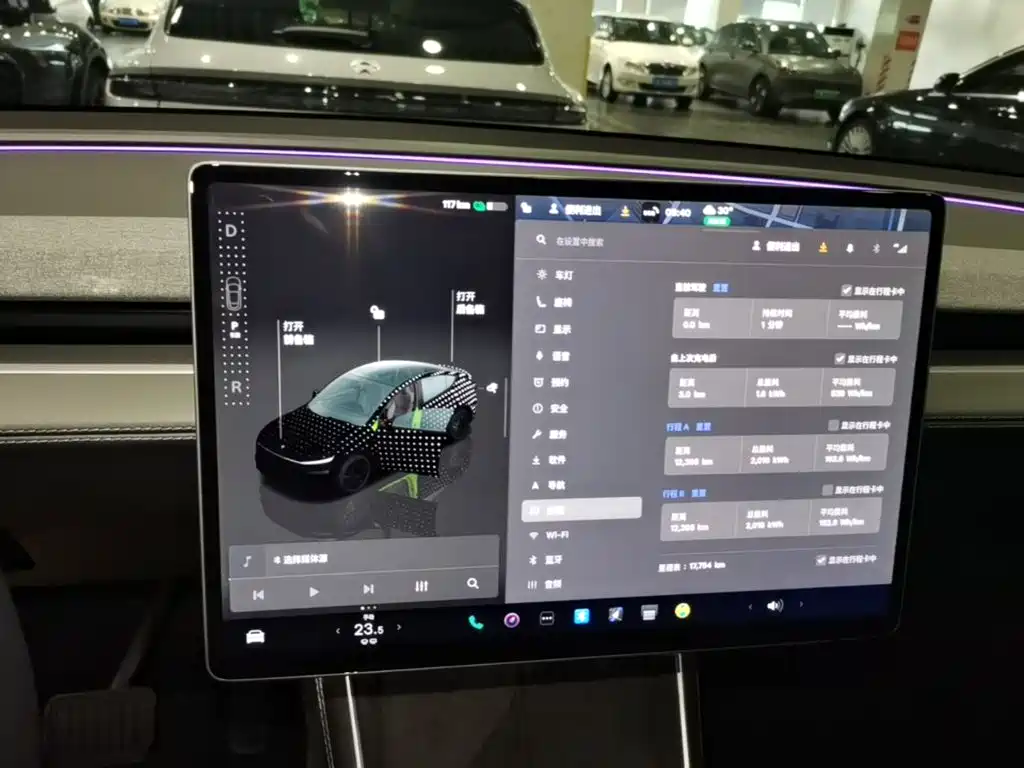 Tesla Model Y — миниатюра 13