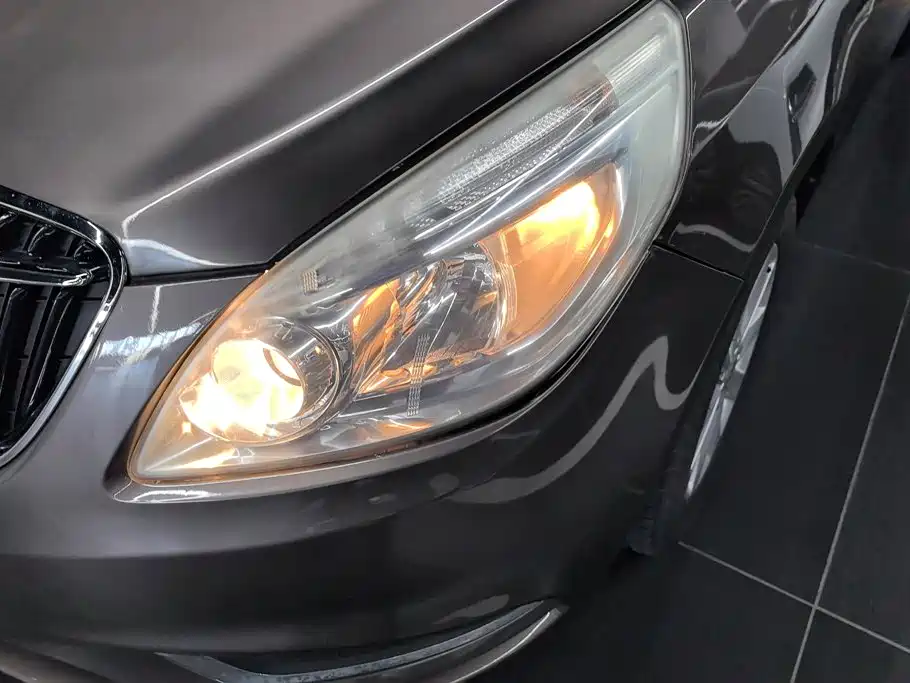 Buick GL8 — миниатюра 5