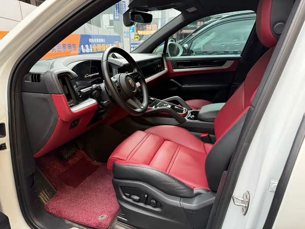 Porsche Cayenne — миниатюра 5