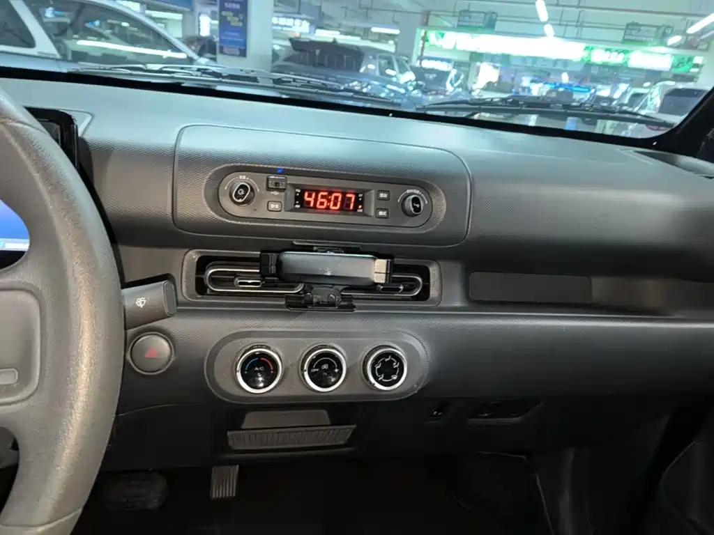 Wuling Zhiguang EV — миниатюра 13