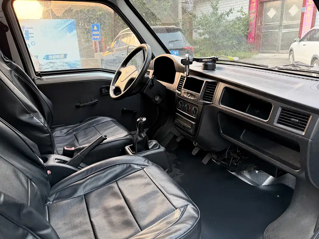 Wuling Zhiguang — миниатюра 15