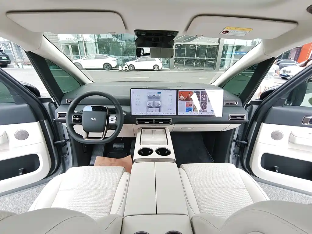 Li Auto Li MEGA — миниатюра 17