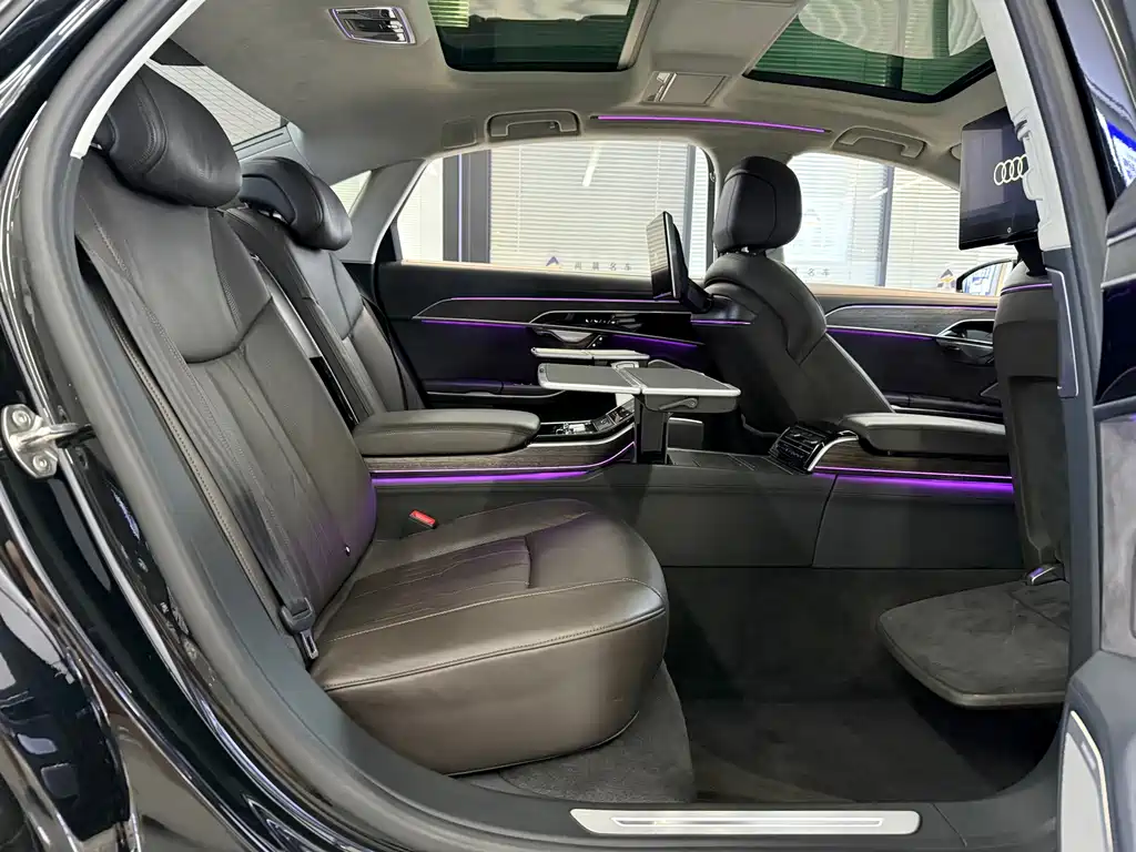 Audi A8 — миниатюра 10