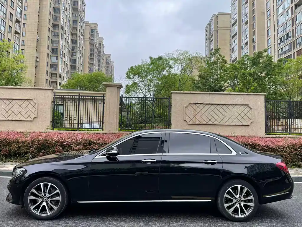 Mercedes-Benz E-Class E 2016 E 300 L Fashion
