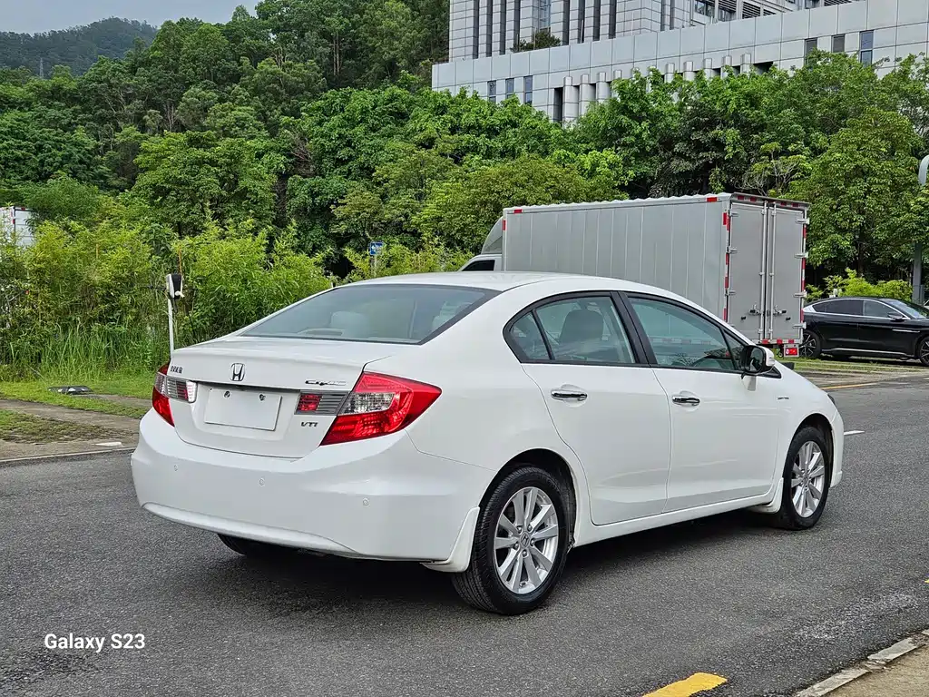 Honda Civic — миниатюра 6