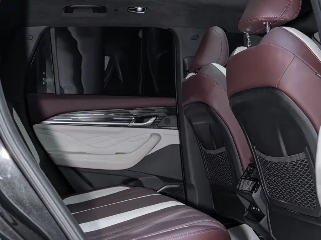 Geely Xingyue L — миниатюра 13