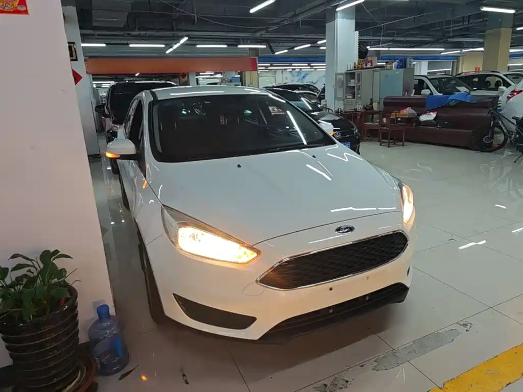 Ford Focus — миниатюра 4