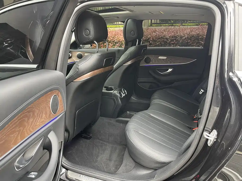Mercedes-Benz E-Class E 2016 E 300 L Fashion