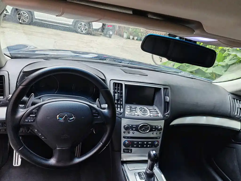 Infiniti M — миниатюра 17