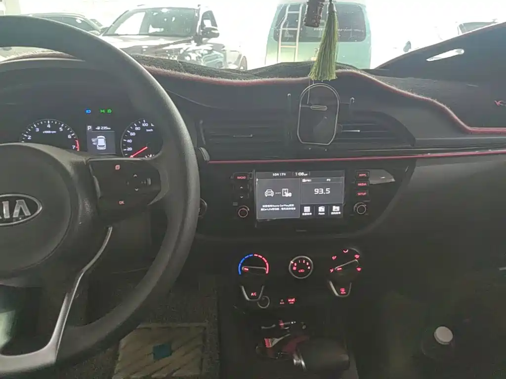 Kia KX Cross — миниатюра 13