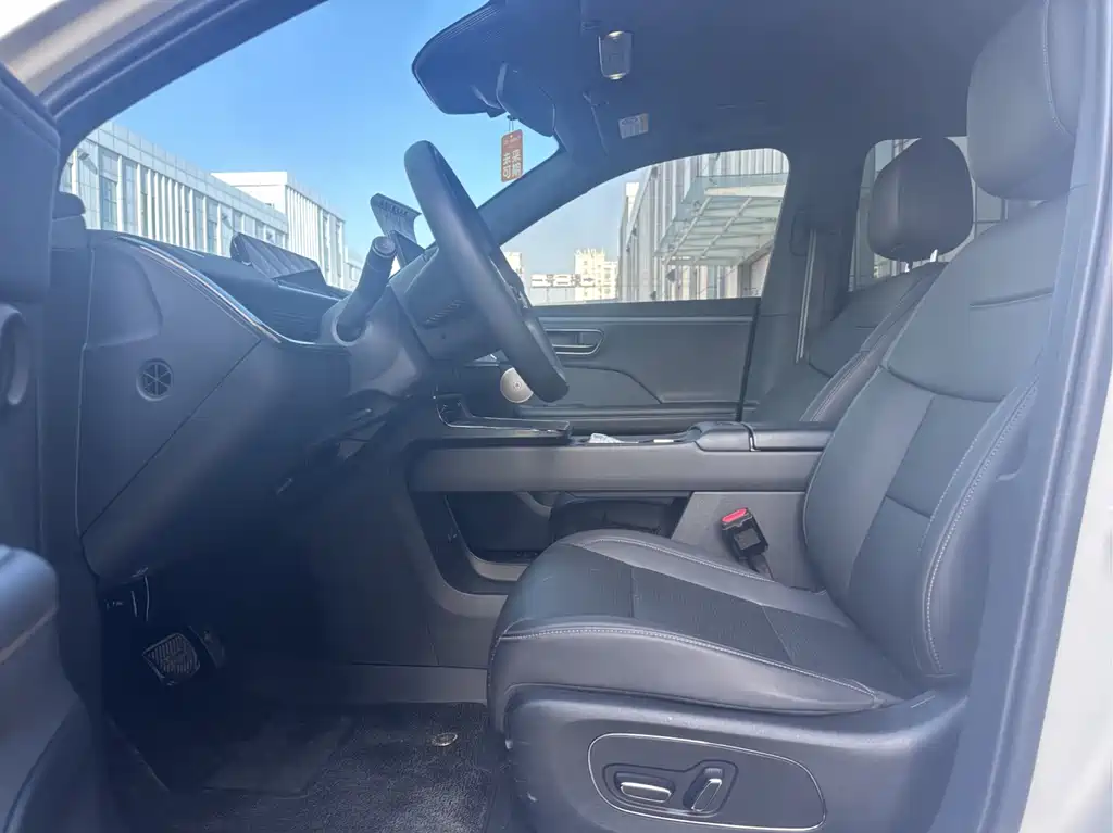 Toyota bZ3X — миниатюра 5