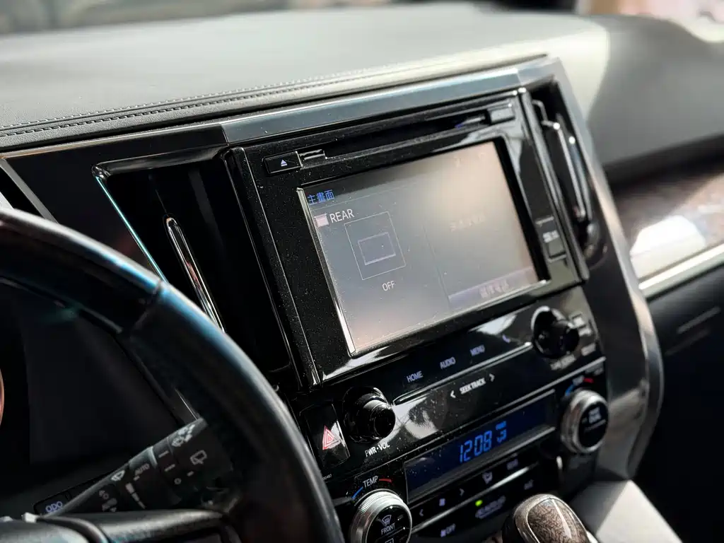 Toyota Alphard 2018 3.5L Luxury