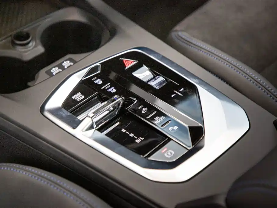 BMW 2 Series — миниатюра 15