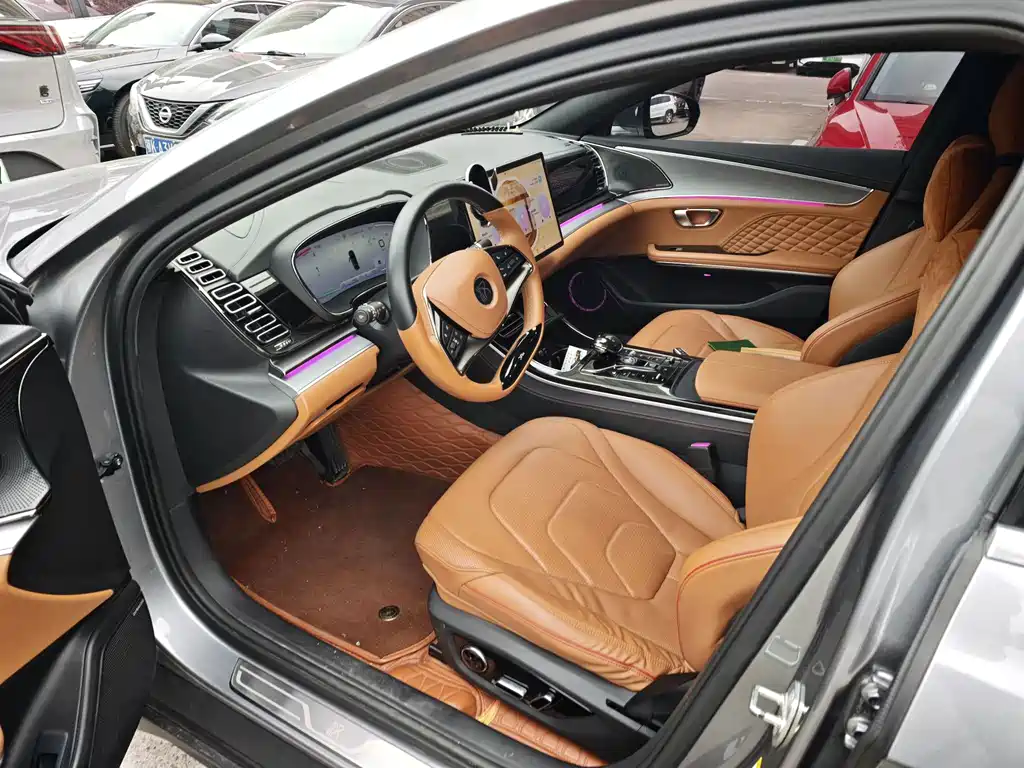 BYD Han — миниатюра 8