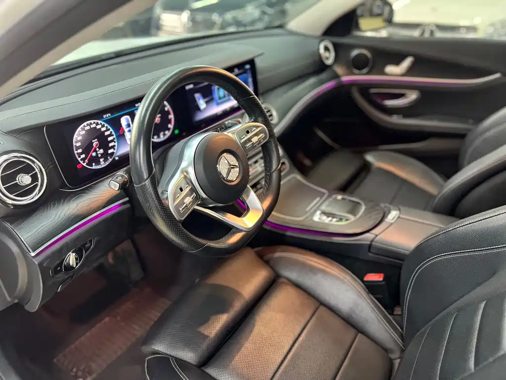 MERCEDES-BENZ E CLASS