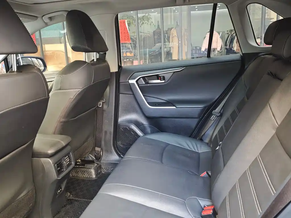 TOYOTA RAV4 RONGFANG