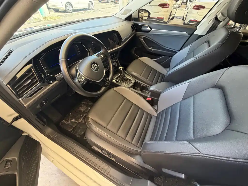 Volkswagen Sagitar — миниатюра 6
