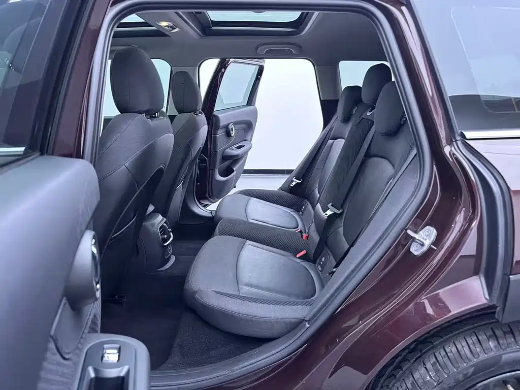 MINI Mini Clubman — миниатюра 19