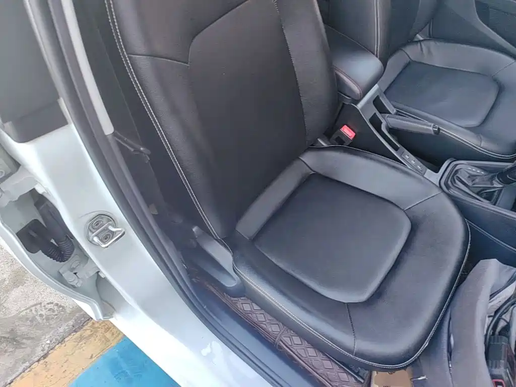 Volkswagen Jetta — миниатюра 25