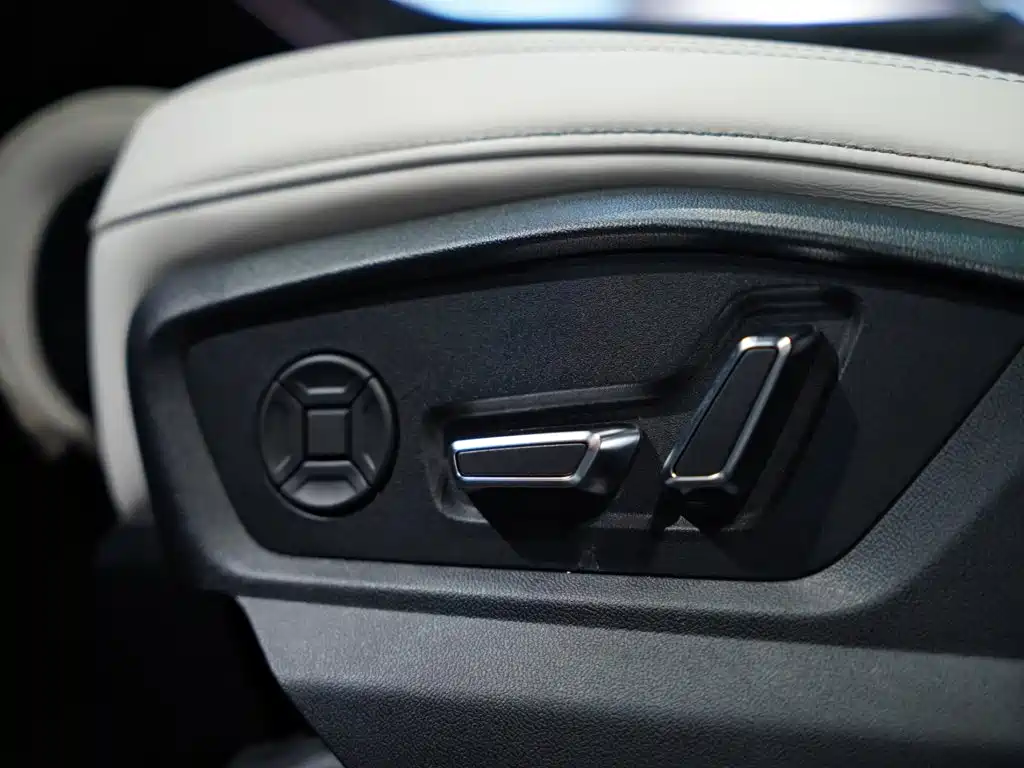 Audi RS Q8 — миниатюра 38