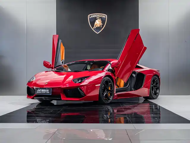 Lamborghini Aventador