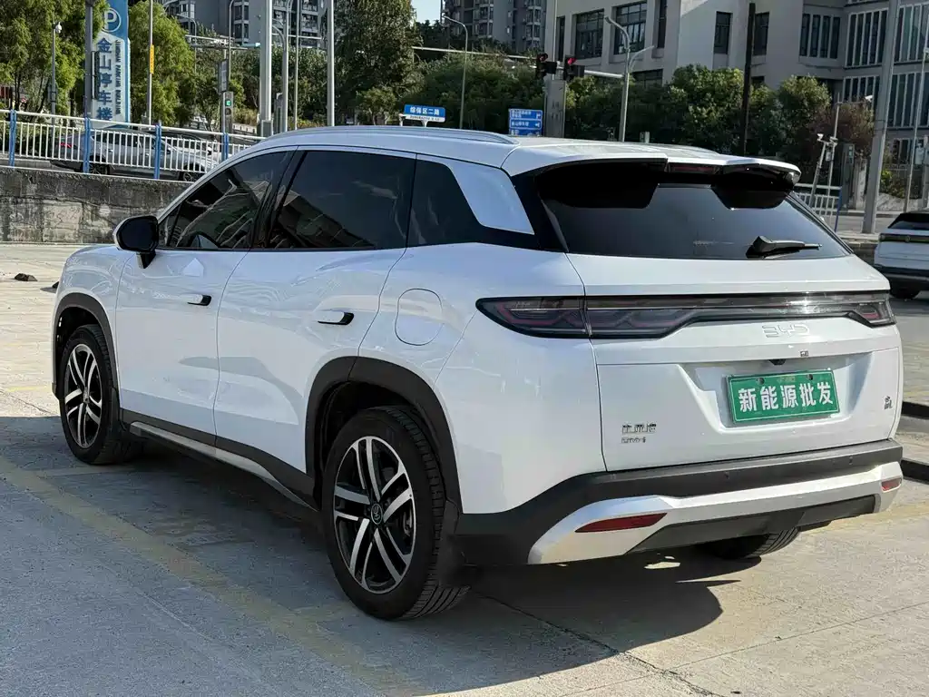 BYD L DM-i — миниатюра 4