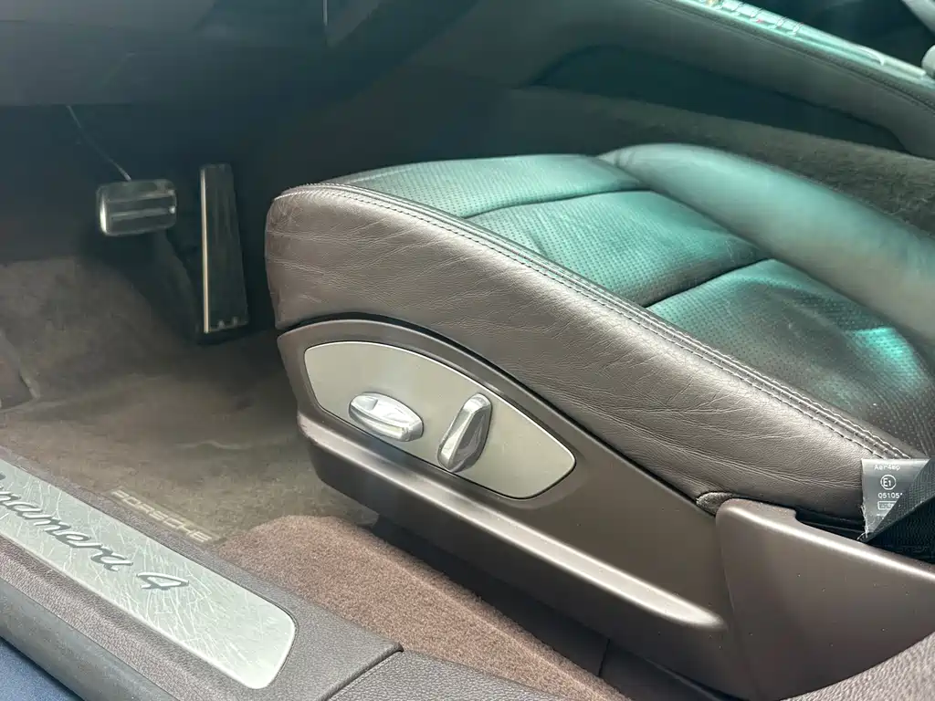 Porsche Panamera — миниатюра 29