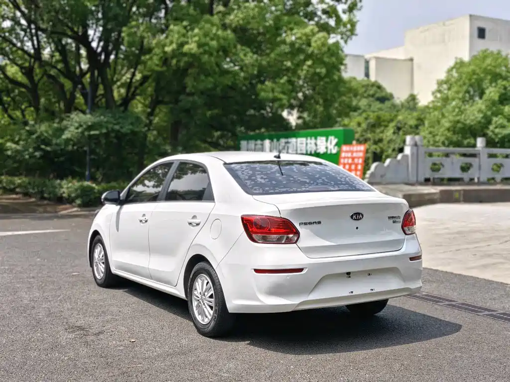 Kia Huanchi — миниатюра 4