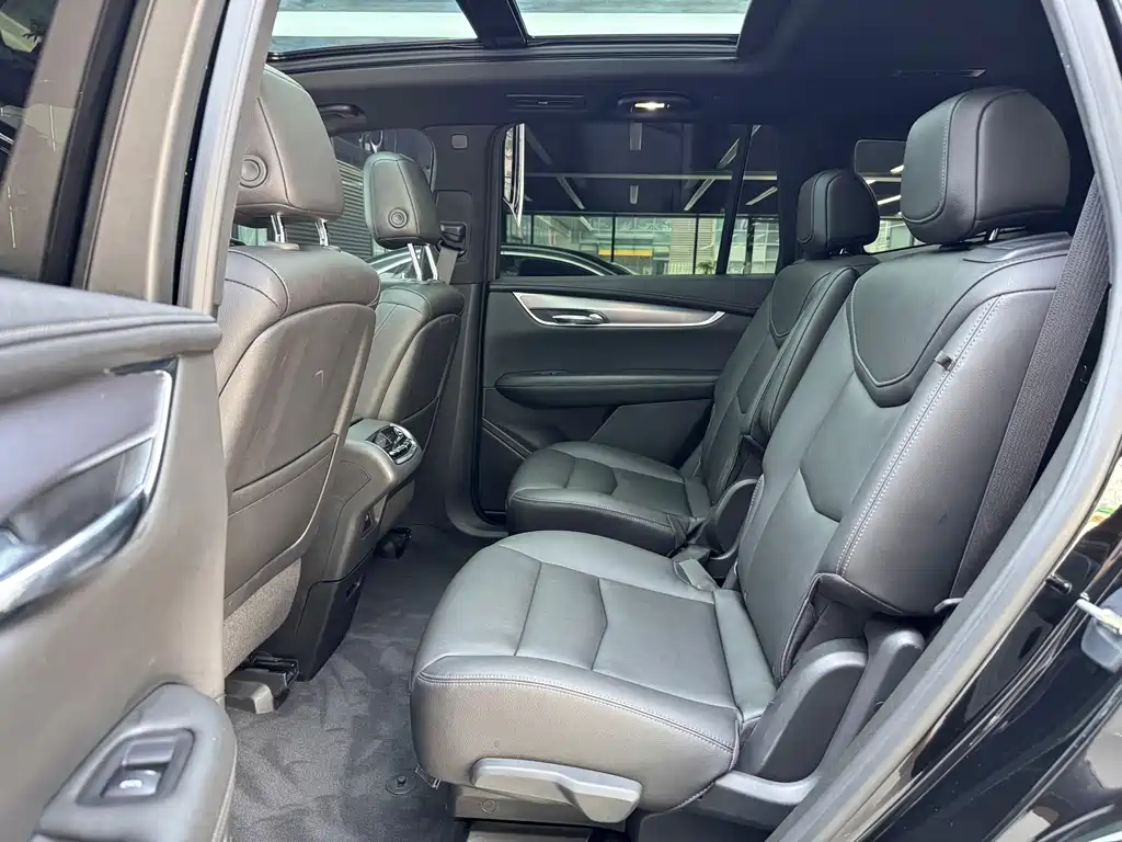 Cadillac XT6 — миниатюра 6