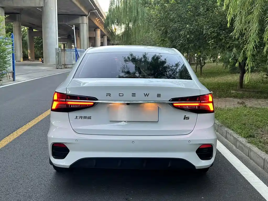 Roewe i5 — миниатюра 5