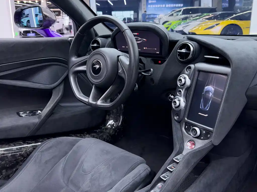 McLaren 720S — миниатюра 22