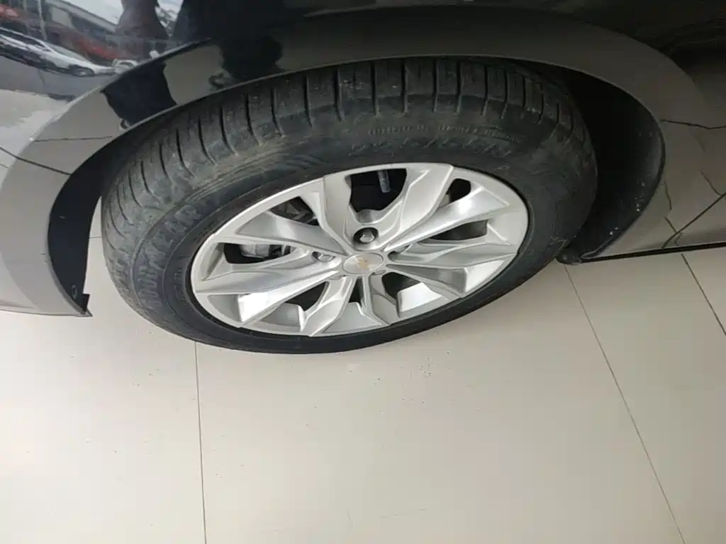 Chevrolet Malibu XL — миниатюра 23