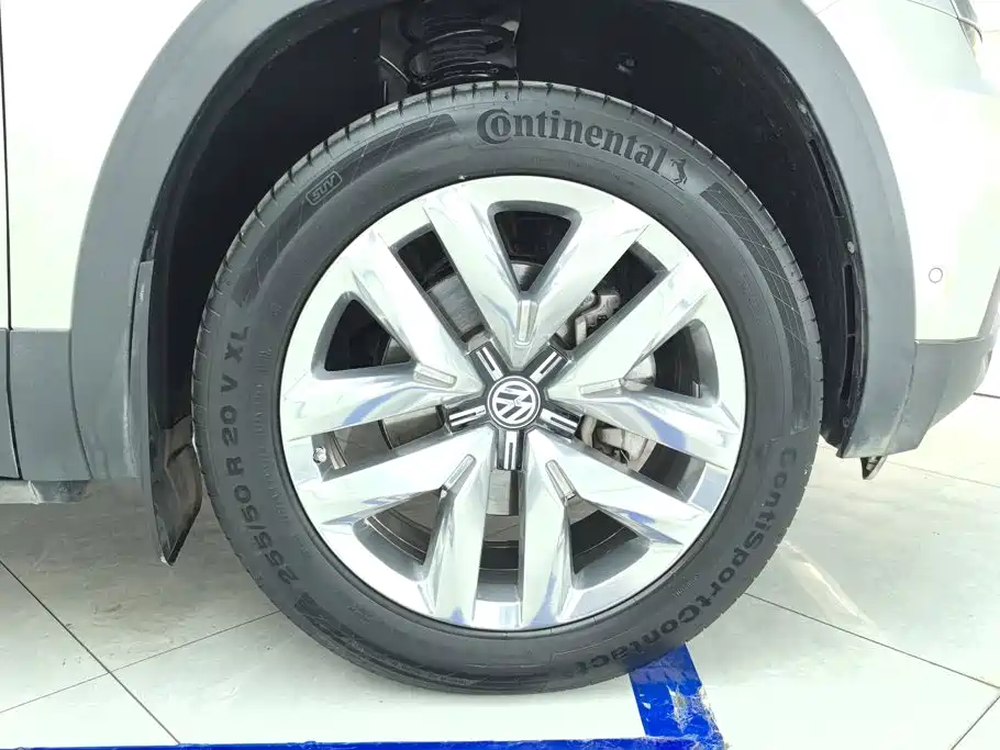 Volkswagen Teramont — миниатюра 6
