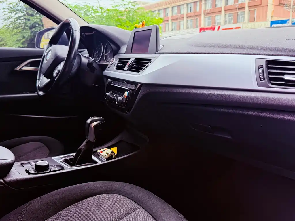 BMW 1 Series — миниатюра 13