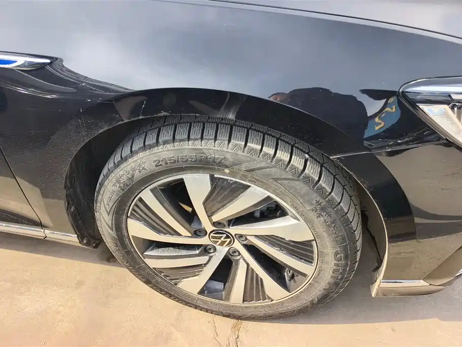 VOLKSWAGEN MAGOTAN GTE PLUG IN HYBRID