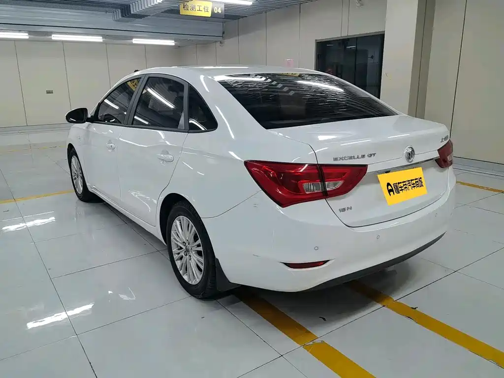 Buick Excelle — миниатюра 3
