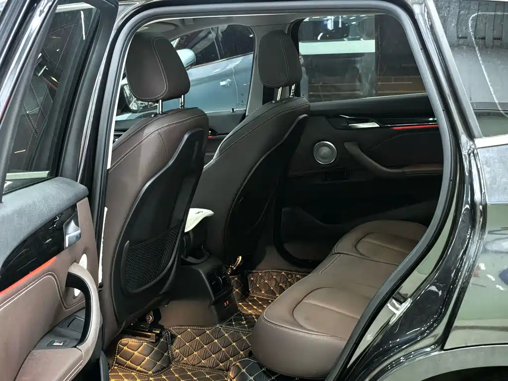 BMW X1 — миниатюра 10