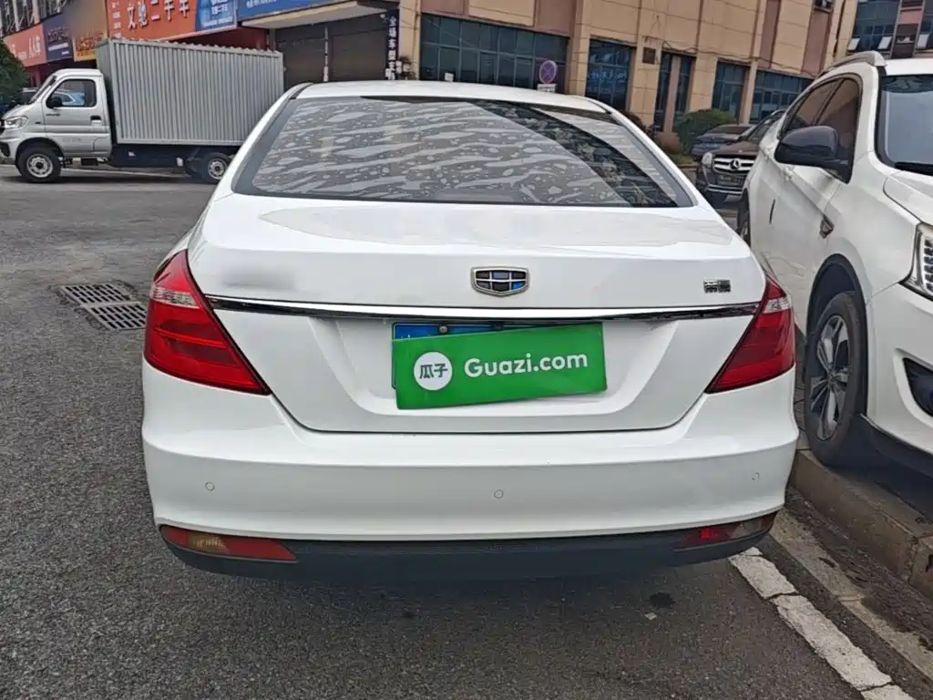 Geely Emgrand — миниатюра 6